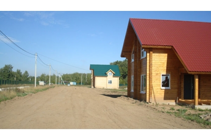 Дачный поселок Ромашкино-2 расположен рядом с населенным пунктом Бояркино в 45 км от МКАД по Новорязанскому шоссе.