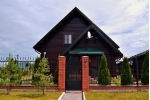 Поселок Якушово расположен в 39 километрах от МКАД по Щелковскому шоссе